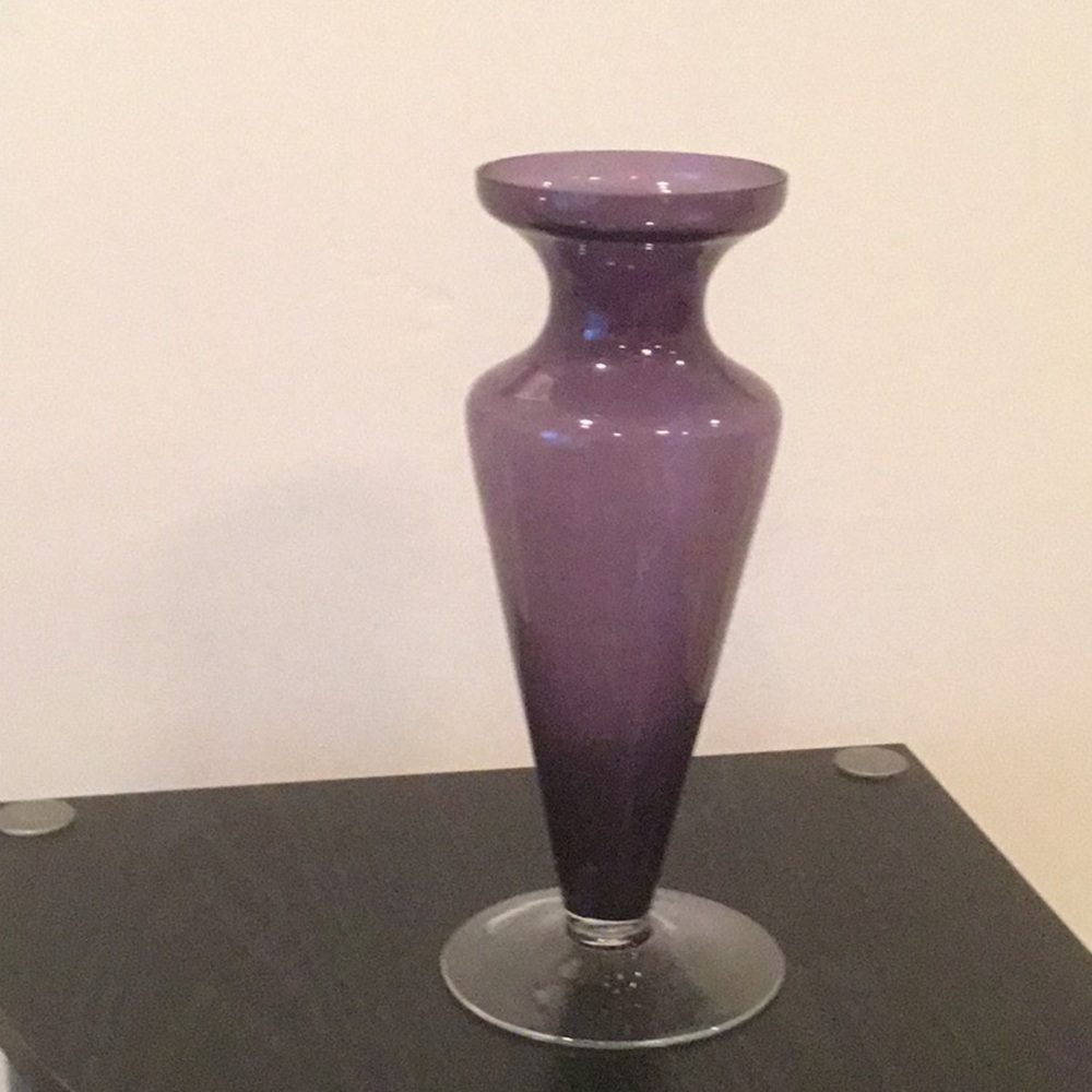 Glass vase